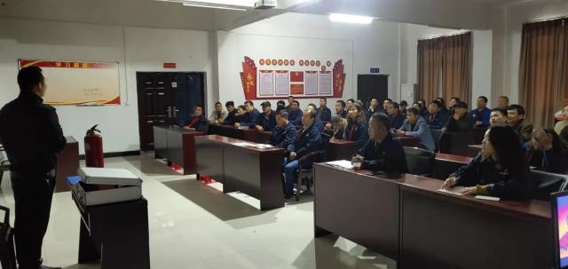 湖北省赵李桥茶厂有限责任公司 消防安全理论知识培训和逃生演练 --预防为主,防消结合